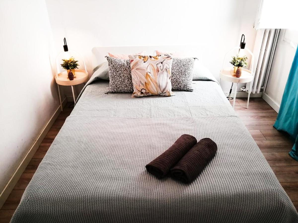 By Paseo De Gracia Rooms Барселона Екстериор снимка